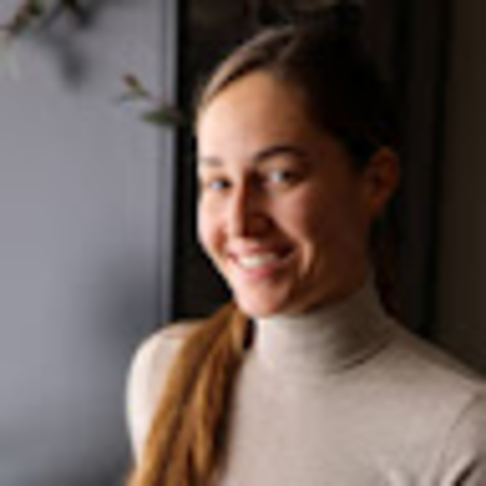 Meet your Posher, Katelyn